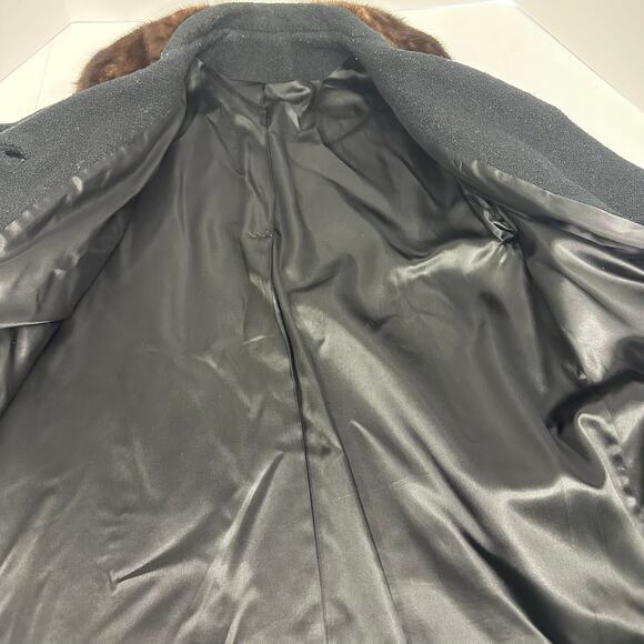 Vintage Lady Lambrell Black Wool Coat with Faux Fur Collar - Size M/L - Picture 12 of 12